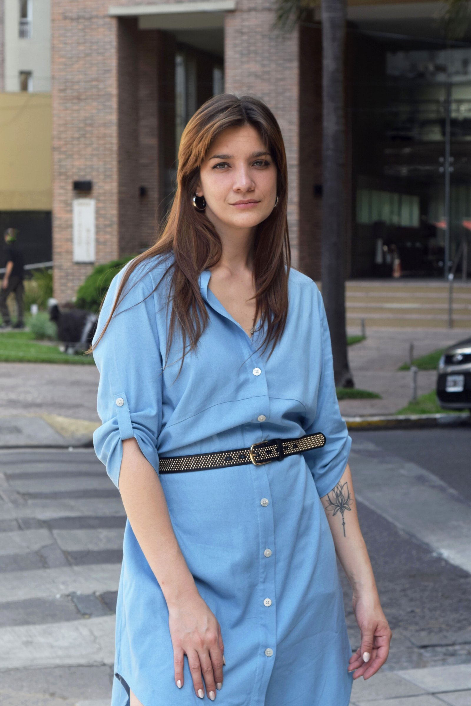 Outfit femenino Musas Acces estilo casual con Cinturon Montreal