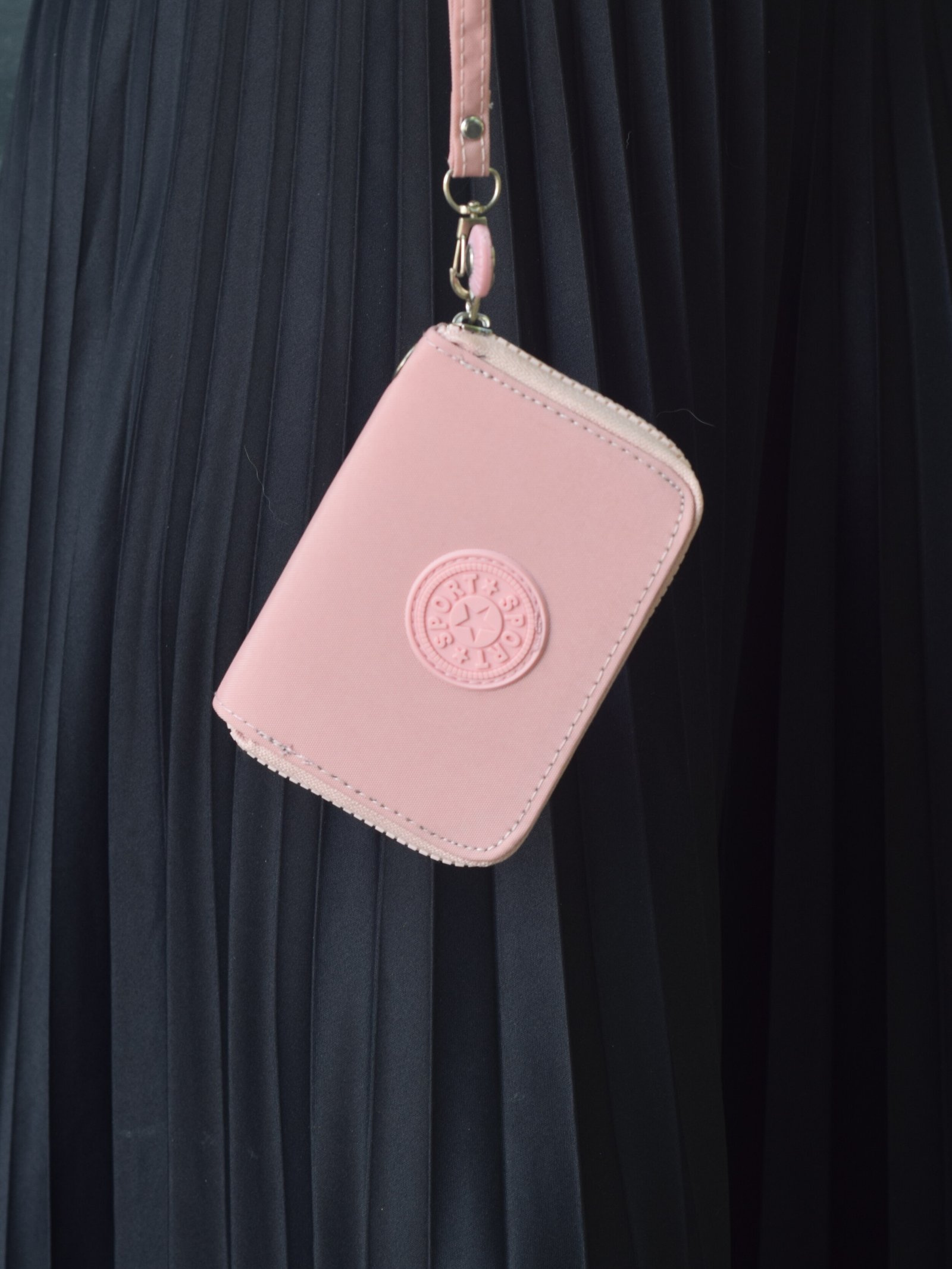 Pocket rosa Musas Acces colgado, accesorio práctico