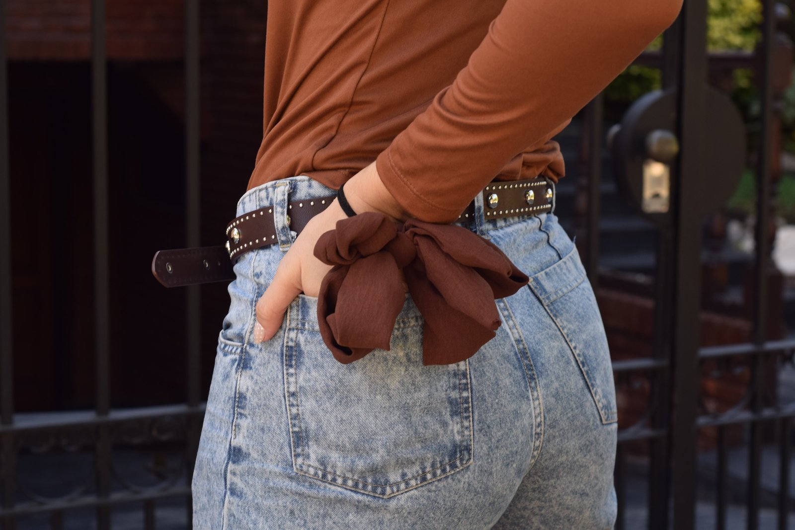 Bolso negro Musas Acces tipo bandolera, accesorio urbano para mujer